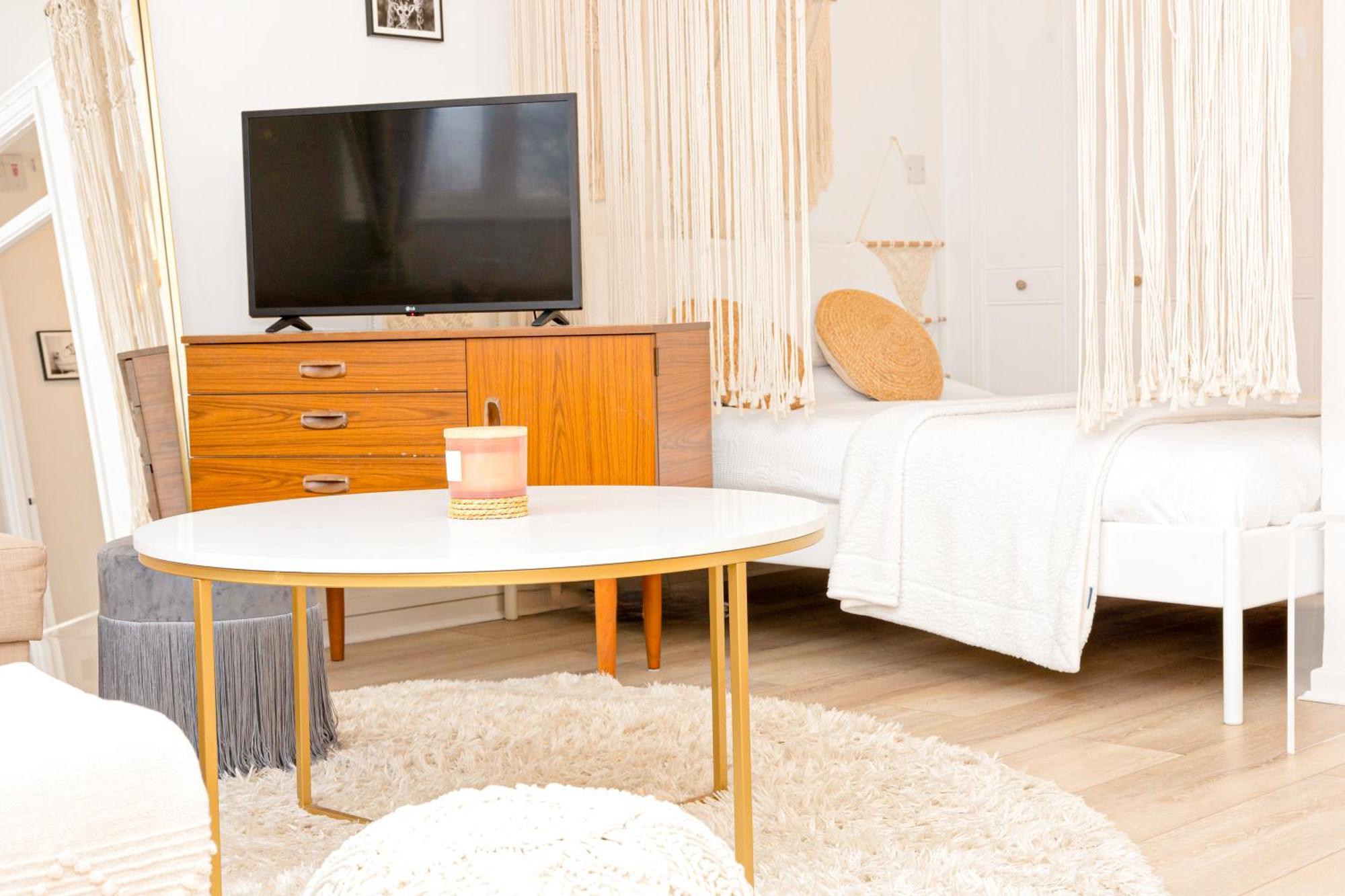 Charming Studio With Balcony In Putney, 5 Min Tube Londres Exterior foto